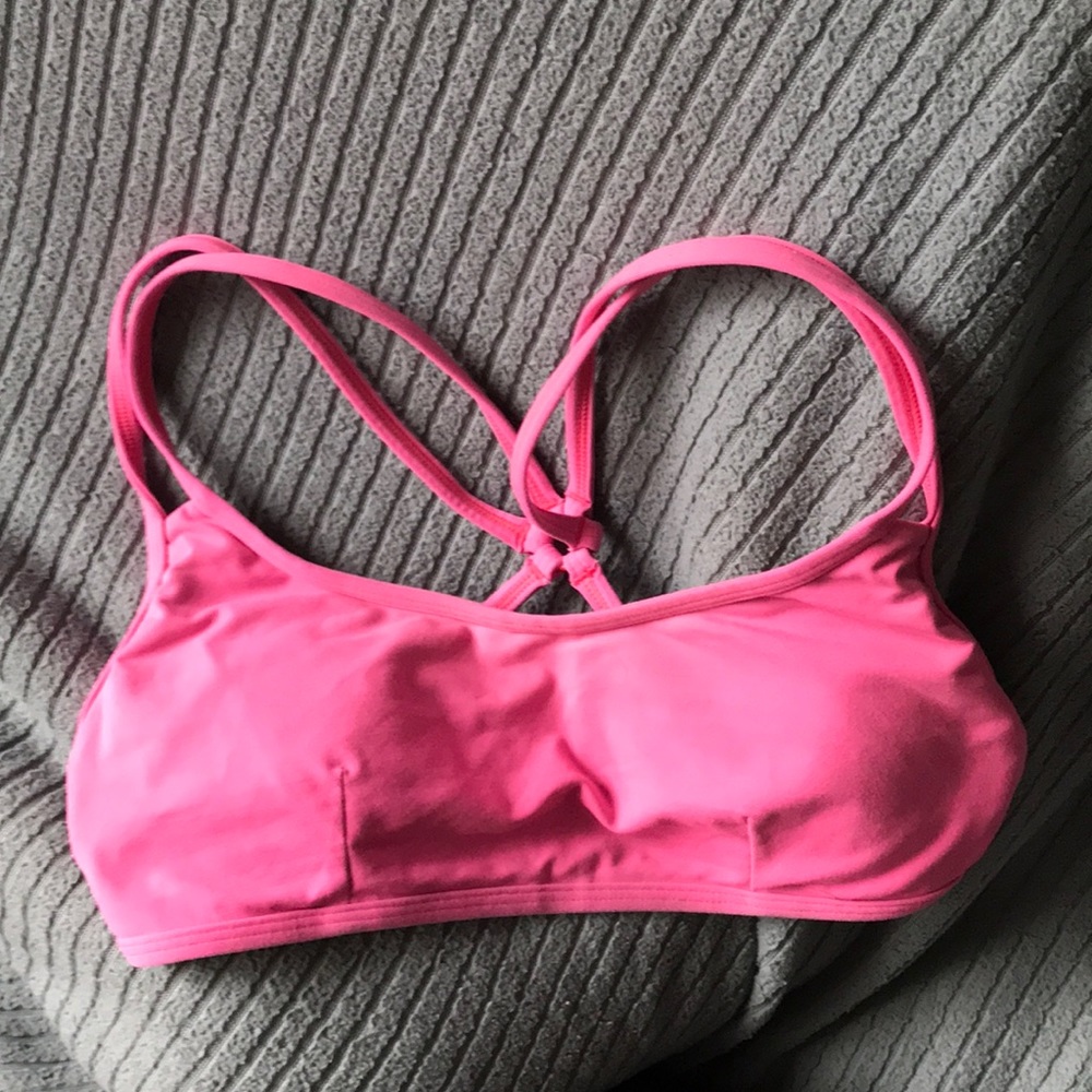 Lululemon pink sports bra